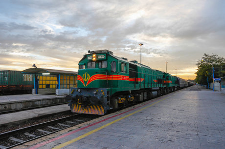 قطار گردشگری بین المللی در زنجان